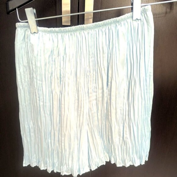 VINCE Blue Crushed Pleat Shorts - size 00 NWT - Picture 5 of 8